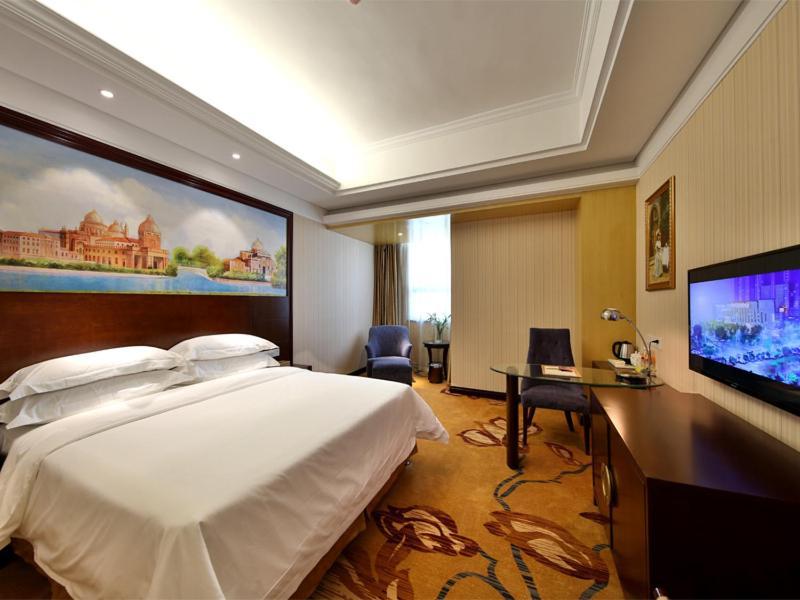 Vienna International Hotel Zhangjiajie Tianmen Mountain Exterior photo